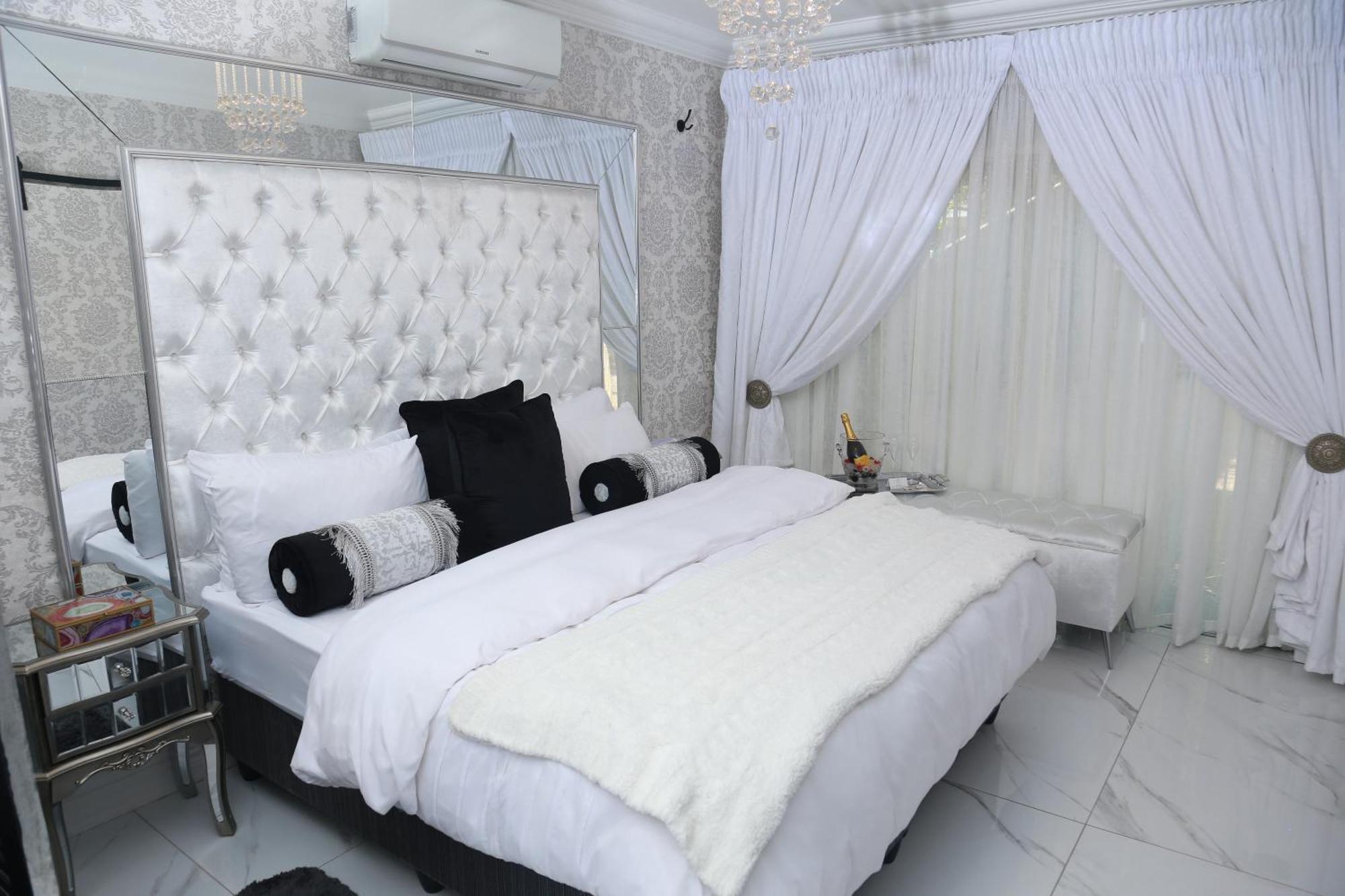 Villa Grande Luxury Accommodation 벨콤 외부 사진